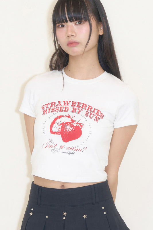 illigo-ss-25-strawberry-fitted-tshirt-white