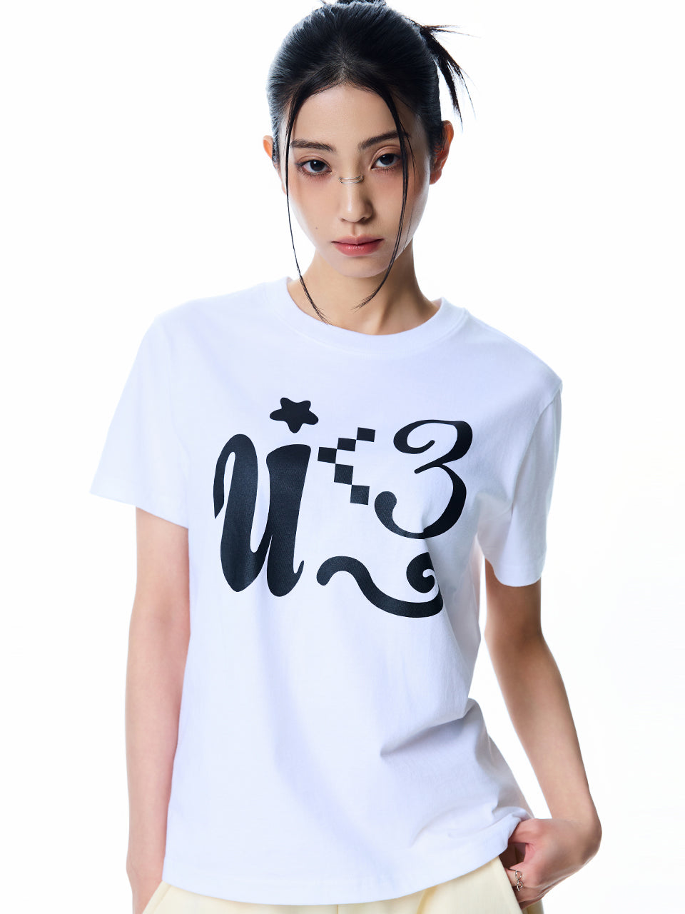 luv-is-true-ss-25-basic-pixel-tee(white)