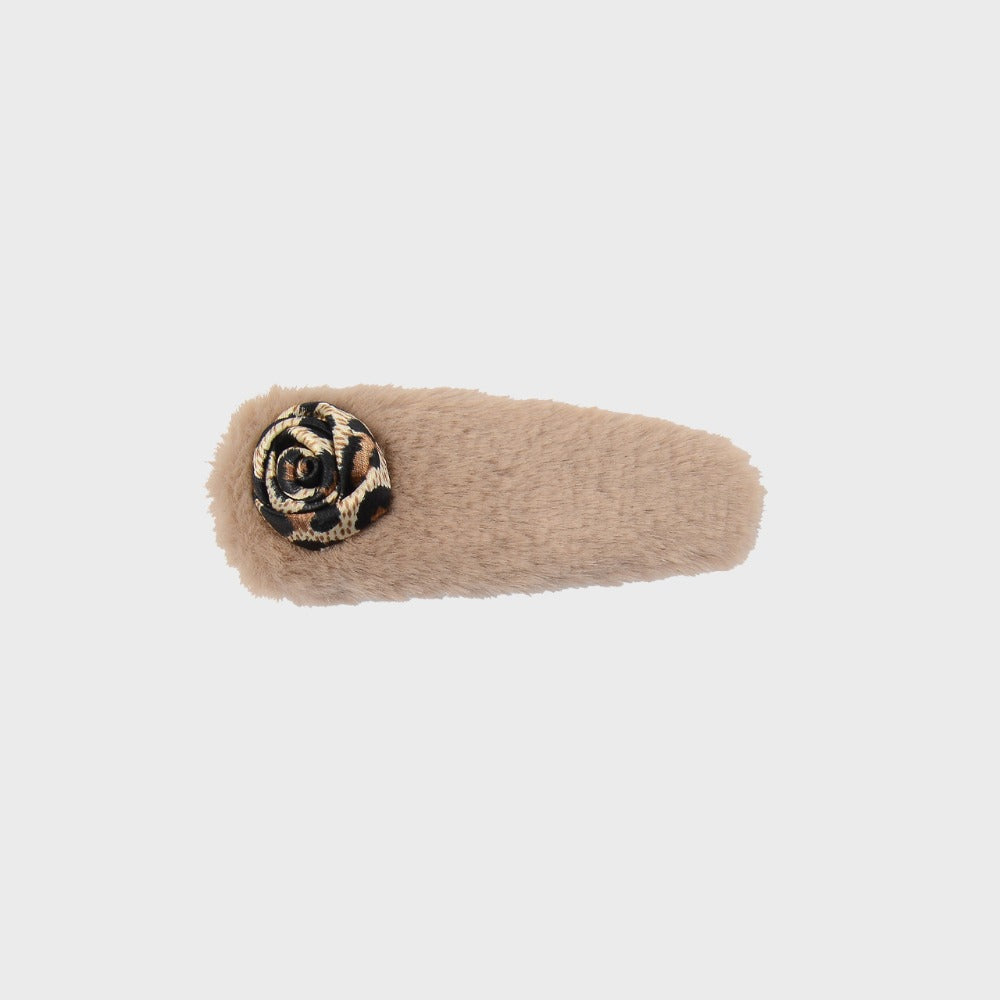 eireve-seasonless-fur-and-rose-hairclip-(leopard-beige)