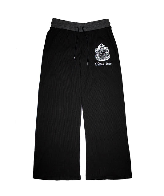 eessay-ss-25-e.e-waffle-pants-black