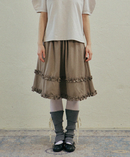 hokuspokus-ss-25-gentle-frill-banding-skirt_beige