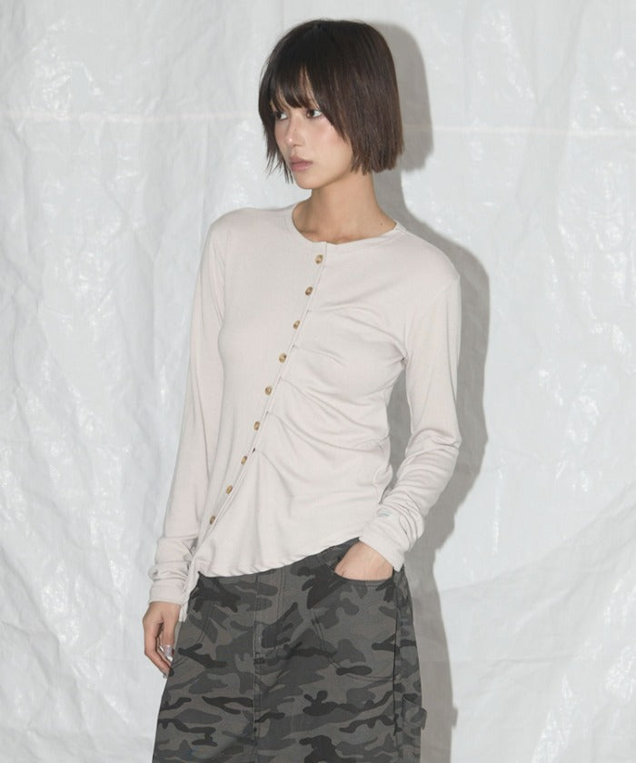 nasty-fancy-club-ss-25-unbalance-shirring-cardigan-(beige)_f25qb076