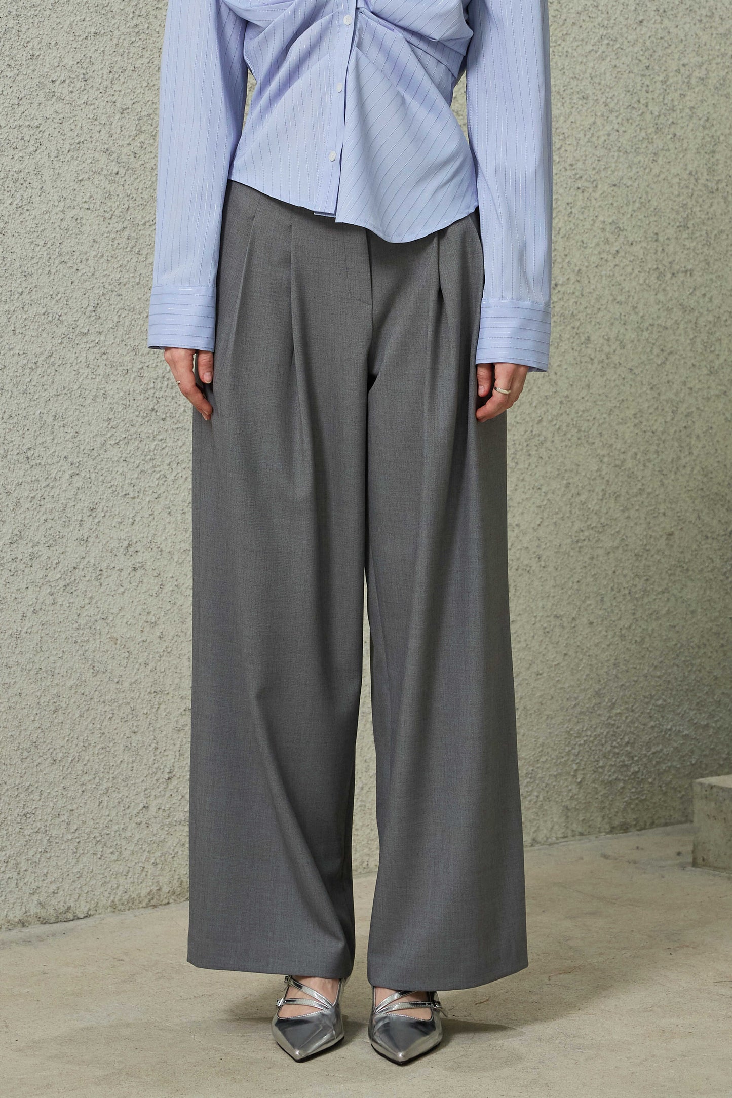 ari-ss-25-tomo-wide-slacks-/-charcoal