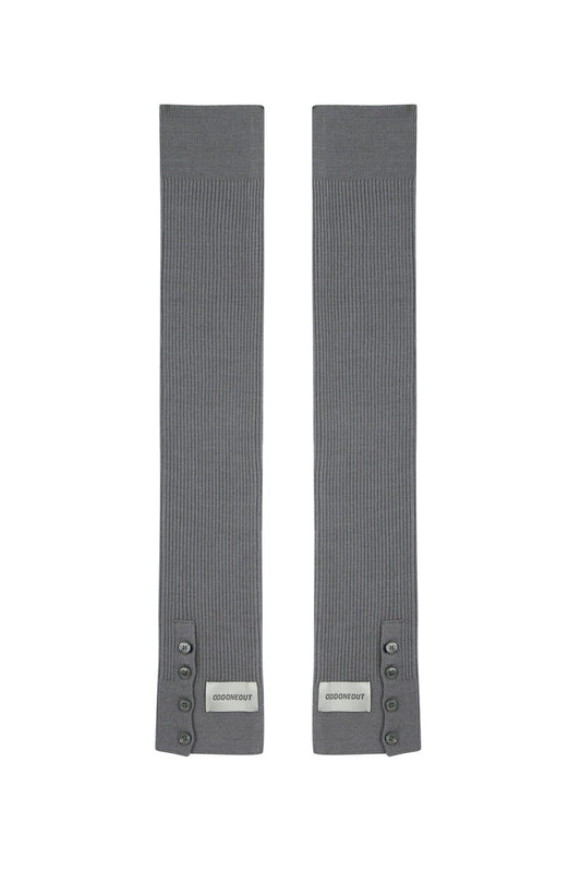 odd-one-out-ss-24-button-slit-knit-leg-warmer-gray