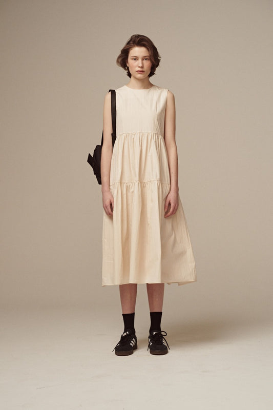 unlikelook-ss-25-rennes-shirring-sleeveless-maxi-long-dress-(cream)