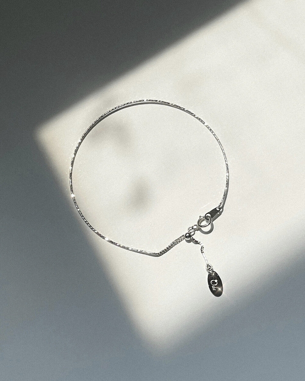 od2u-seasonless-silver-lining-bracelet