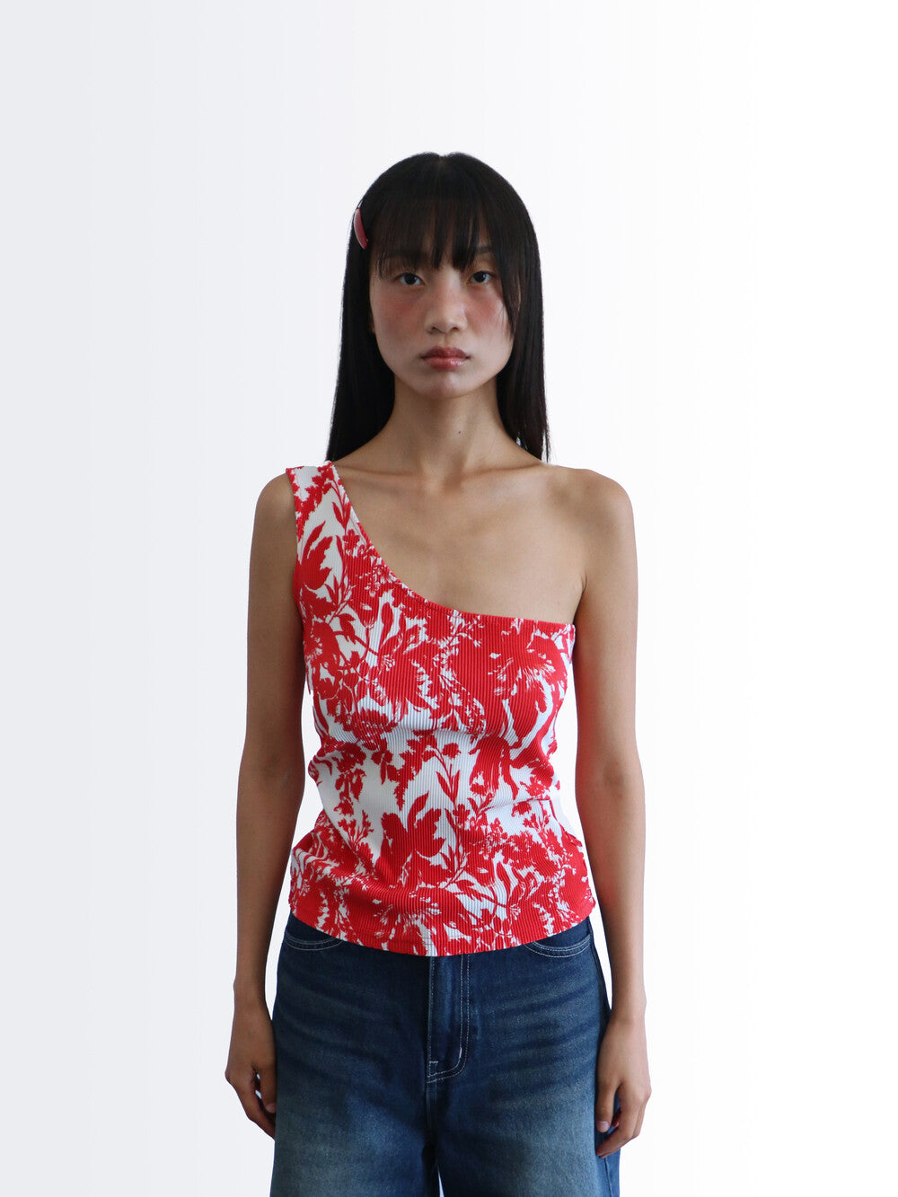 sio-ss-24-pleats-sleeveless-top-red