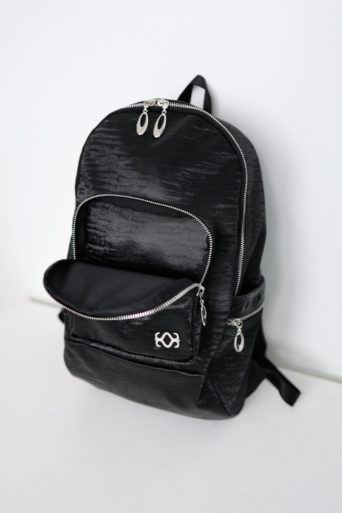 siweol107-summer-23-shell-backpack-black