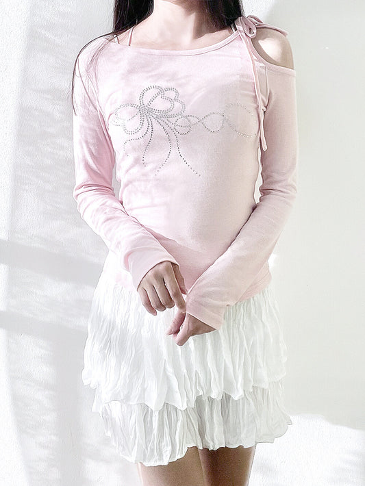 etrerose-winter23-order-twinkle-ribbon-cubic-one-shoulder-tshirt-pink